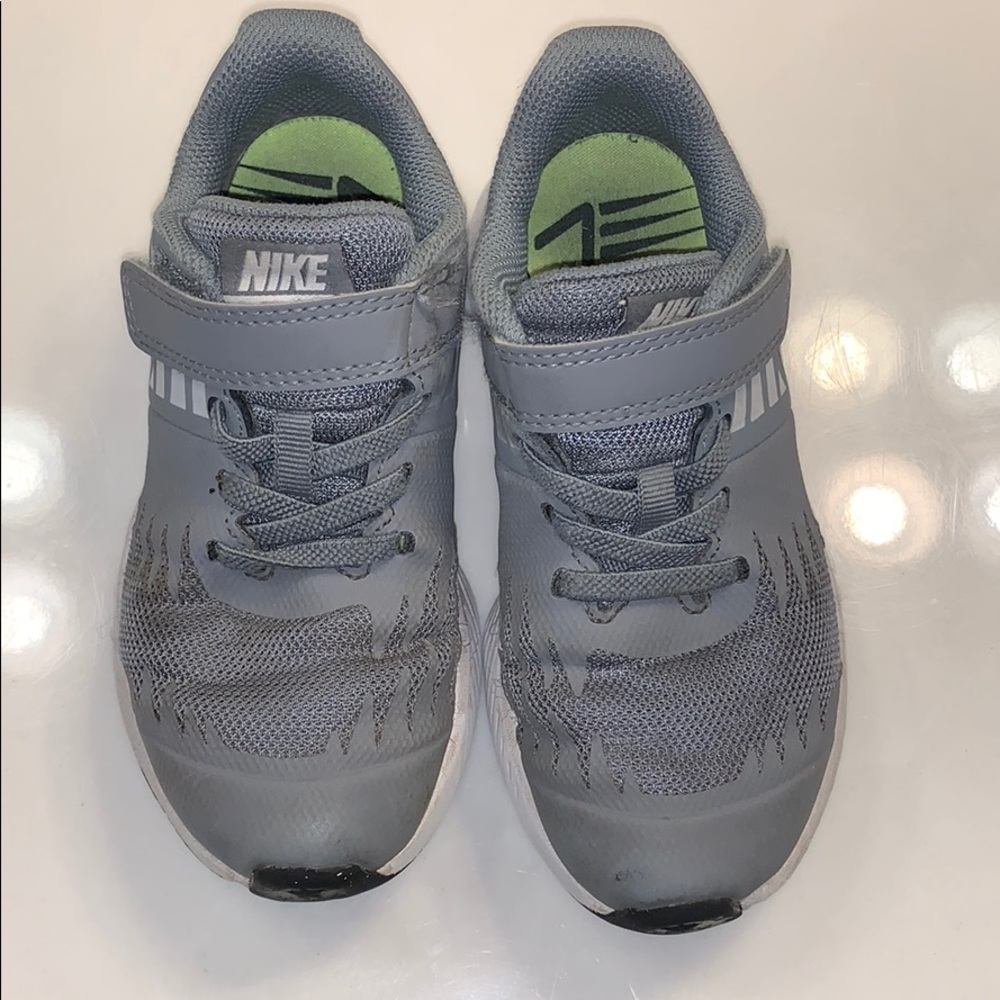 Nike Sneaker
